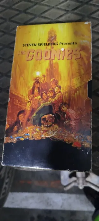 Película VHS Los Goonies (Español)
