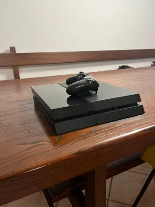 Playstation 4 PS4 Nera