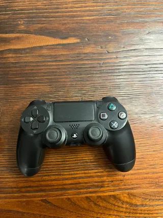 Playstation 4 PS4 Nera