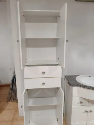 Mueble alto de baño blanco