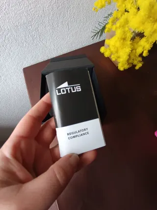 Caja vacía de reloj Lotus