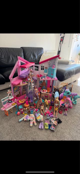 Casa delle bambole e accessori Barbie
