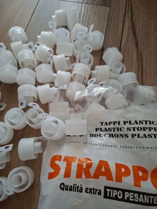 80 Tappi plastica per vino