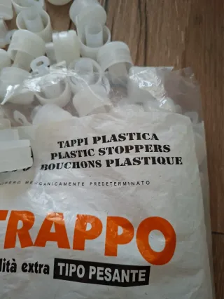80 Tappi plastica per vino