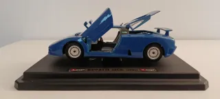 Modellini Burago scala 1:24