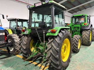 Tractor John Deere 2850