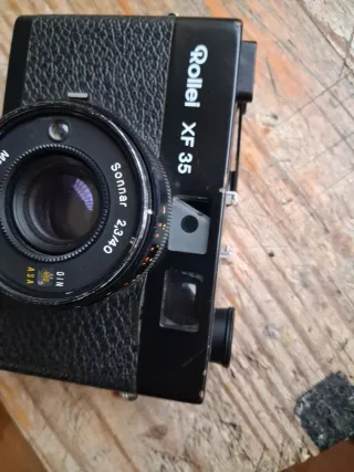 Rollei XF35 Cámara Analógica Negra