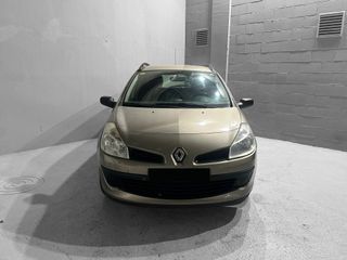 RENAULT CLIO 1.2 Gasolina de 75CV del 2009