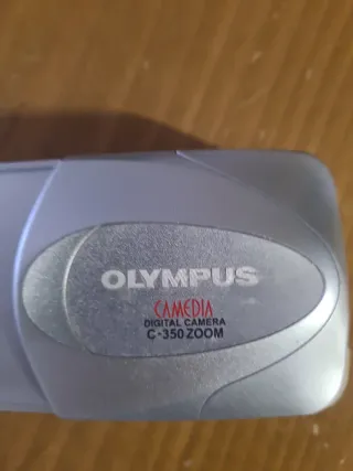 2 Fotocamere e 1 Videoregistratore Olympus/Sony