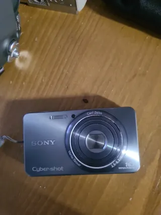 2 Fotocamere e 1 Videoregistratore Olympus/Sony