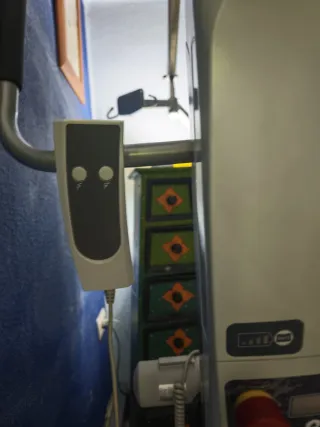 In vendita gru anziani che non carica la batteria