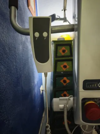 In vendita gru anziani che non carica la batteria