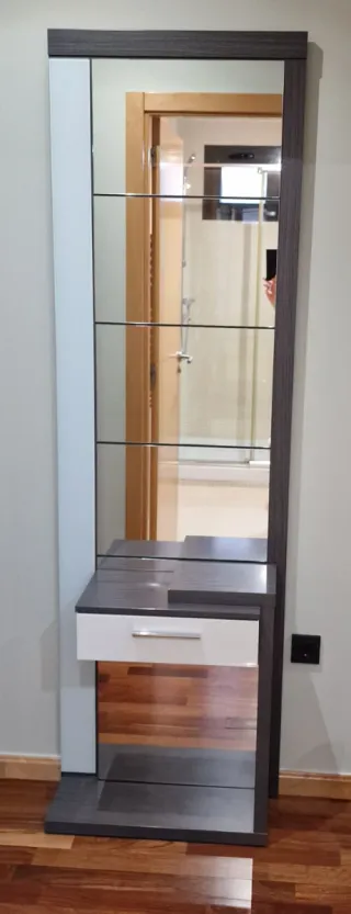Recibidor con espejo y cajón