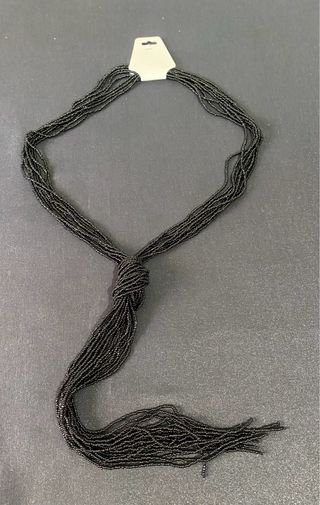 Collana lunga con nodo