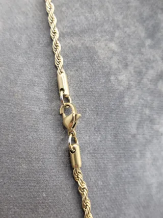 Medalla Ovalada Chapada en Oro