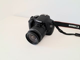 Cámara Canon EOS 1200D lista para usar