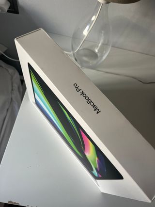 MacBook Pro M2 2022 8GB RAM