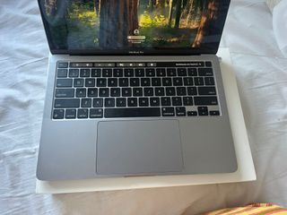 MacBook Pro M2 2022 8GB RAM