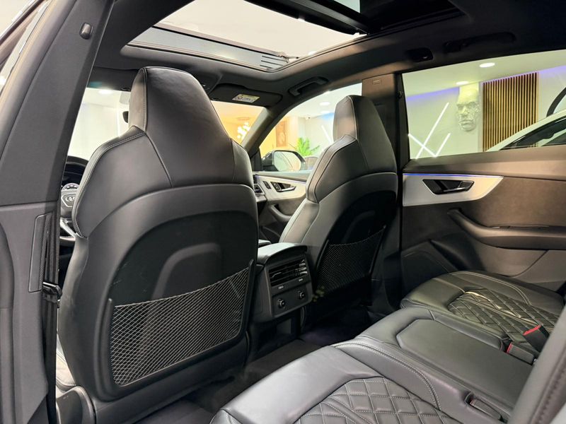Audi Q8 50 TDI Black Line Plus quattro tiptronic 2022, foto 17