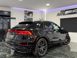 Audi Q8 286CV BLACKLINE FULL