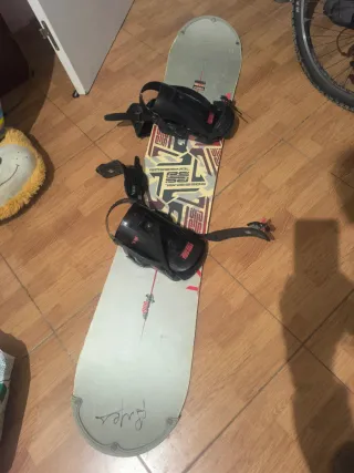 Tabla Snow + Botas ( talla 37)