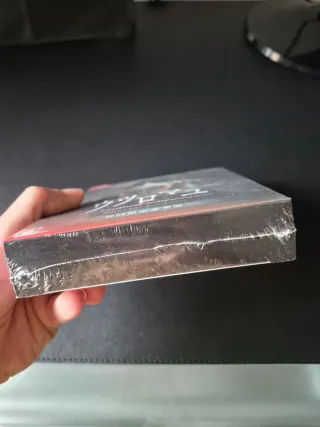 Hollow Cocoon Edición Especial Switch *Precintado*