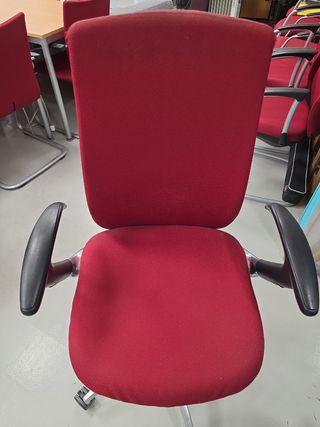 Silla de escritorio con ruedas