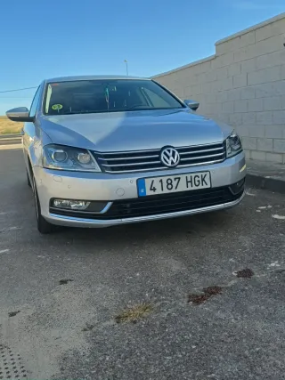 Volkswagen Passat 2011