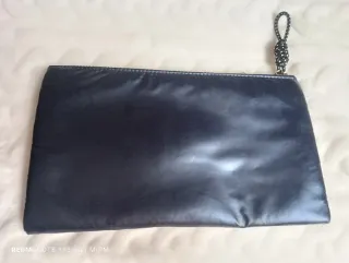 Bolso mano neceser azul metálico