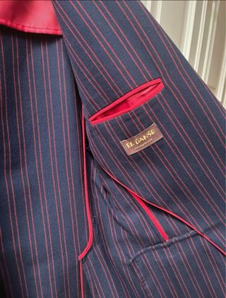 Americana azul con rayas rojas El Ganso