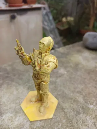 Figura C-3PO Resina Pintada