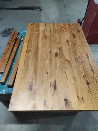 Tavolo da pranzo in legno