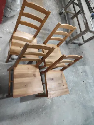 Tavolo da pranzo in legno