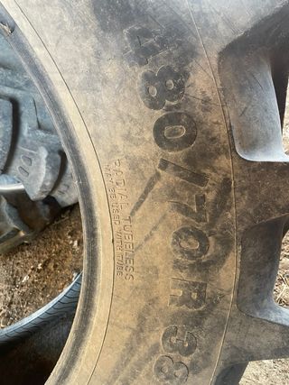 2 neumaticos de Tractor 480/70R38