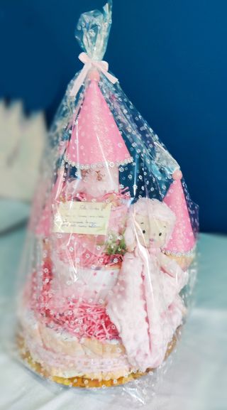 Cesta columpioBebé y tarta pañales  Personalizadas