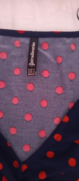 Camiseta de licra con lunares