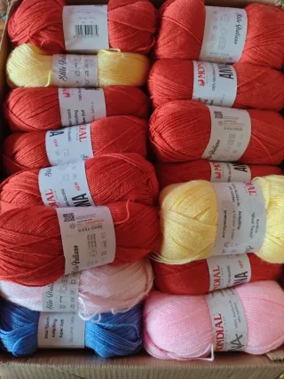 Lana Mondial Anna 100% Acrílico