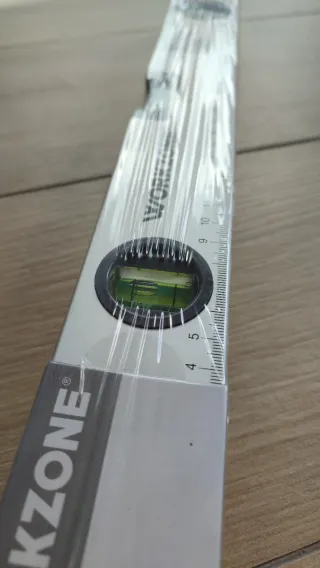 Nivel / Regla 60cm WORKZONE Nuevo