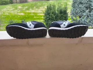 Scarpe Saucony nere e grigie
