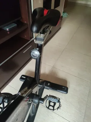 Bicicleta Estática SportsTech SH200