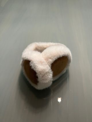 Orejeras de pelo UGG beige/camel