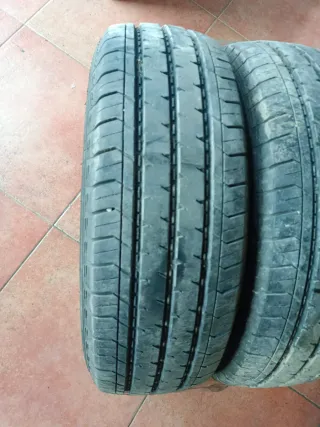 2 Neumáticos TRIANGLE 175/65 R14C 90/88T