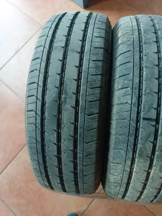 2 Neumáticos TRIANGLE 175/65 R14C 90/88T