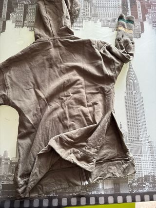 Felpa Conbipel con cappuccio e zip