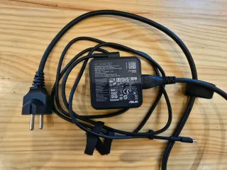 Consola Asus ROG Ally Z1 Extreme