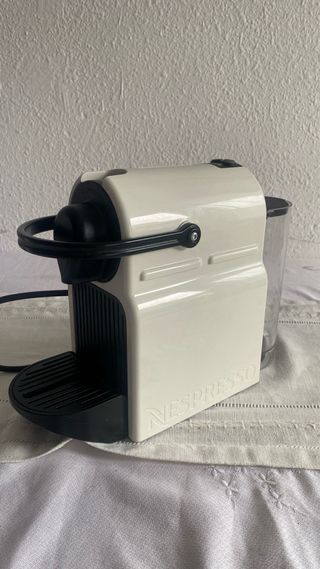 Cafetera Nespresso Krups Inissia XN100