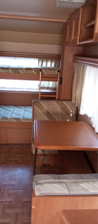 Carabana KNAUS AZUR 500