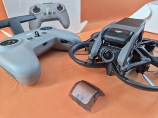 Drone DJI Avata Dron cuadricóptero + Mando FPV 2