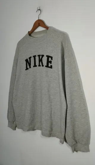 Sudadera Nike Gris Retro 90s