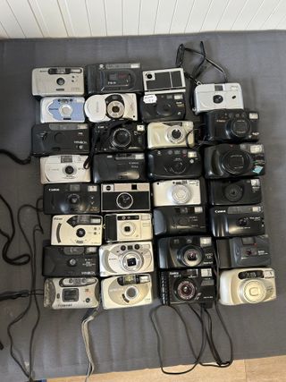 Lote 31 fotocamere analogiche da riparare o per pezzi